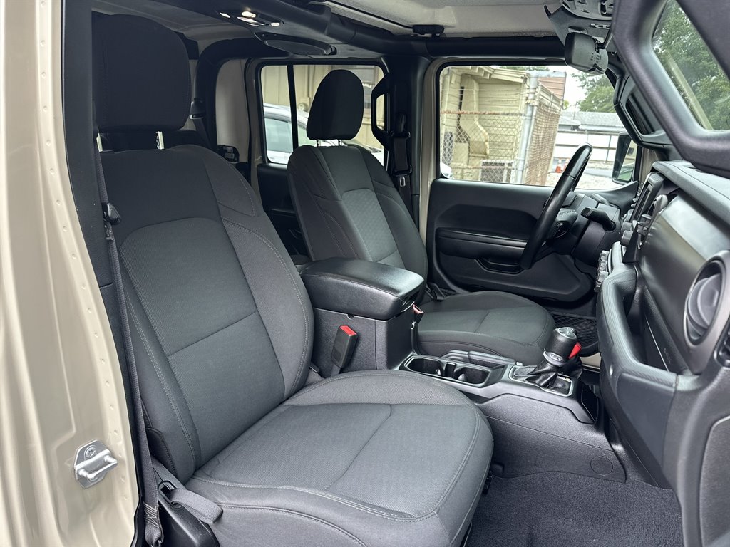 2020 Jeep Gladiator - $27,995