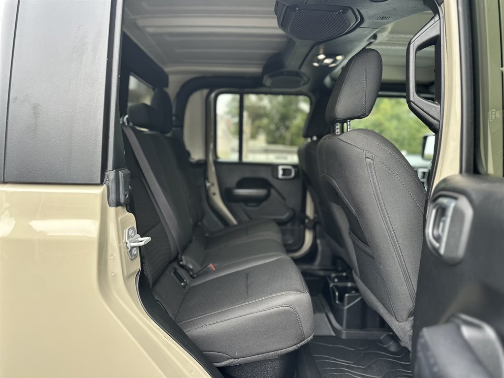 2020 Jeep Gladiator - $27,995