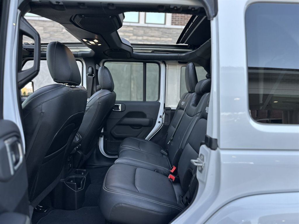 2022 Jeep Wrangler - $31,995