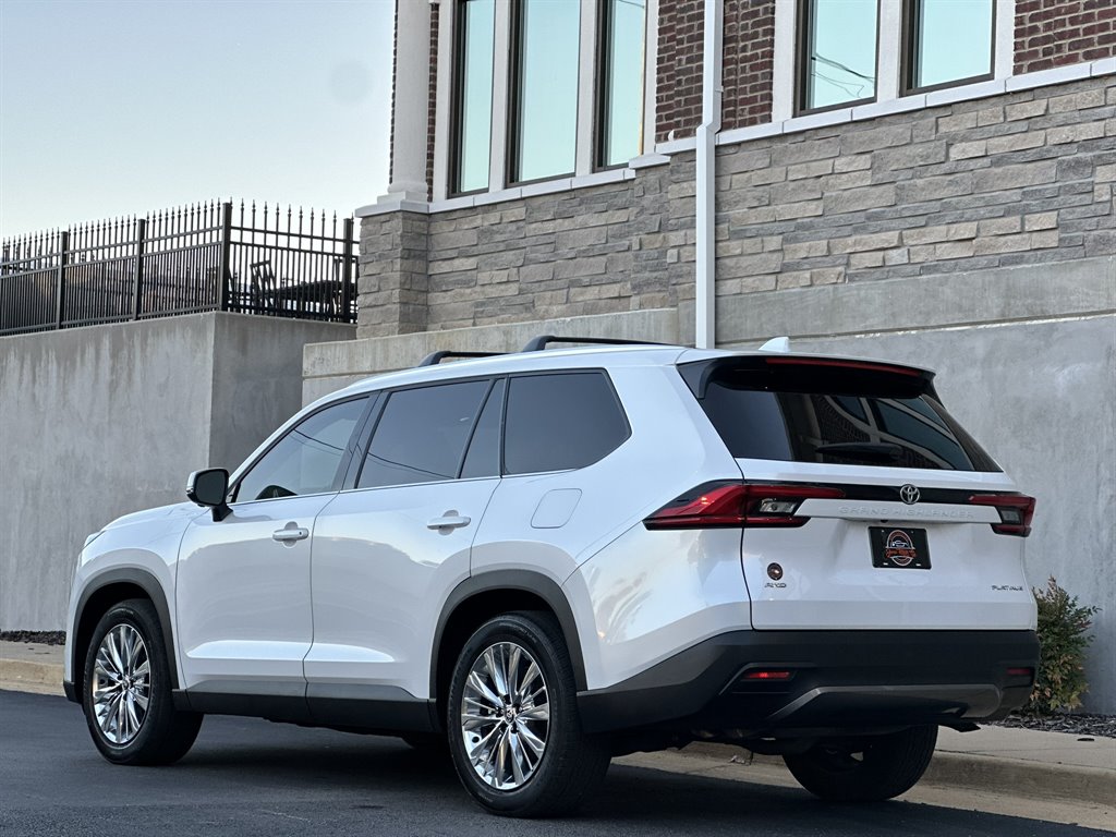2024 Toyota Highlander - $47,995