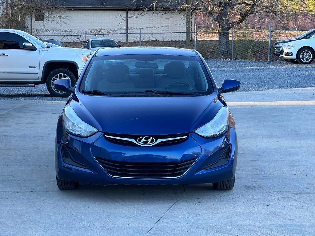 2016 Hyundai Elantra SE photo