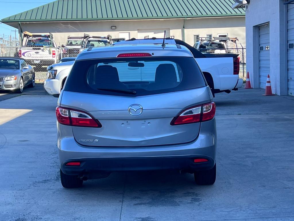 2015 Mazda Mazda5 Sport photo