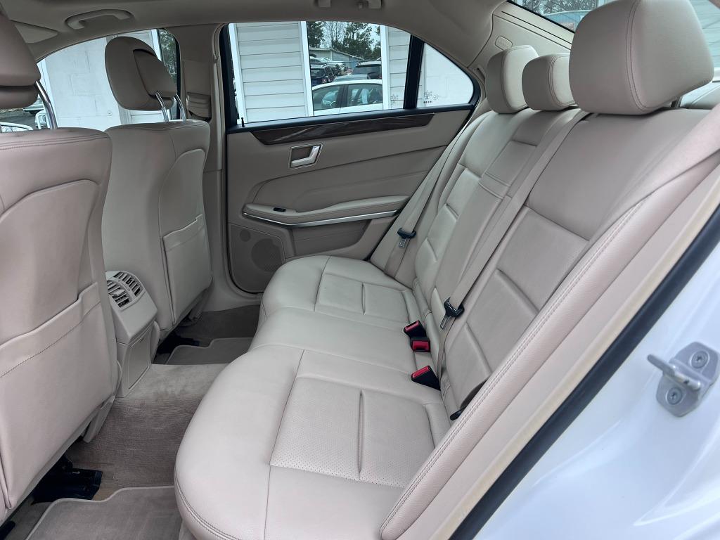 2014 Mercedes-Benz E-Class E350 4MATIC Sport photo