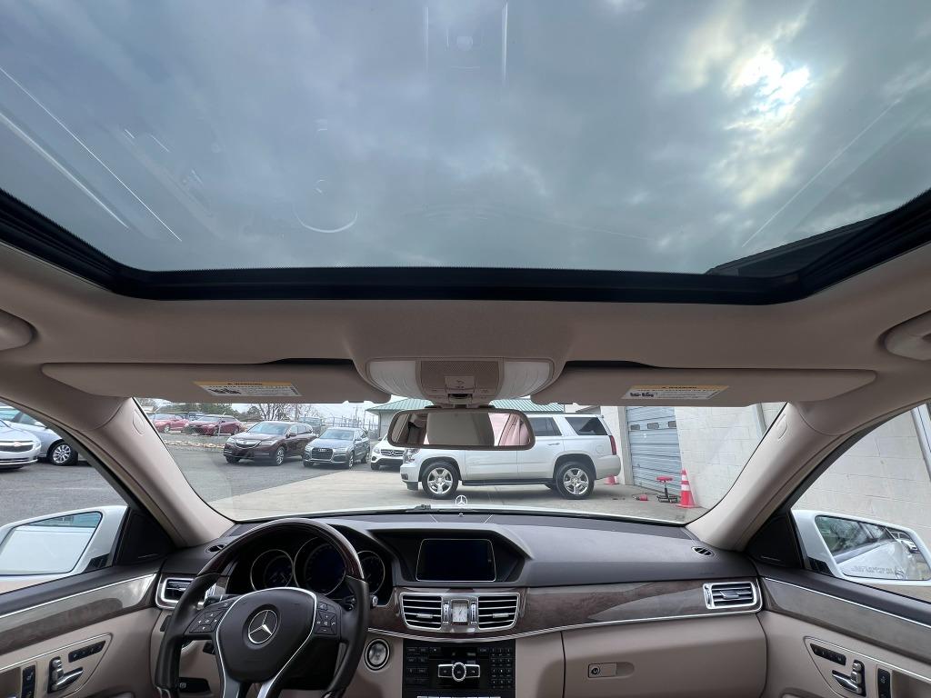2014 Mercedes-Benz E-Class E350 4MATIC Sport photo