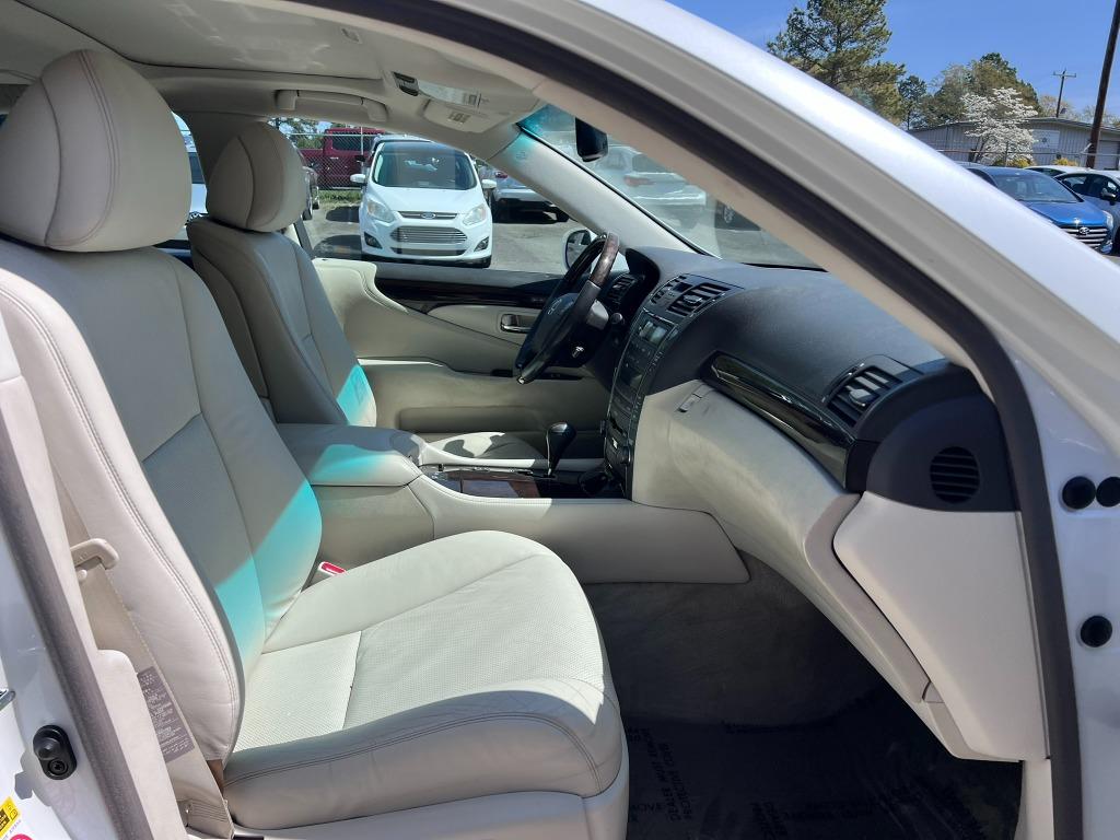 2007 Lexus LS 460 photo