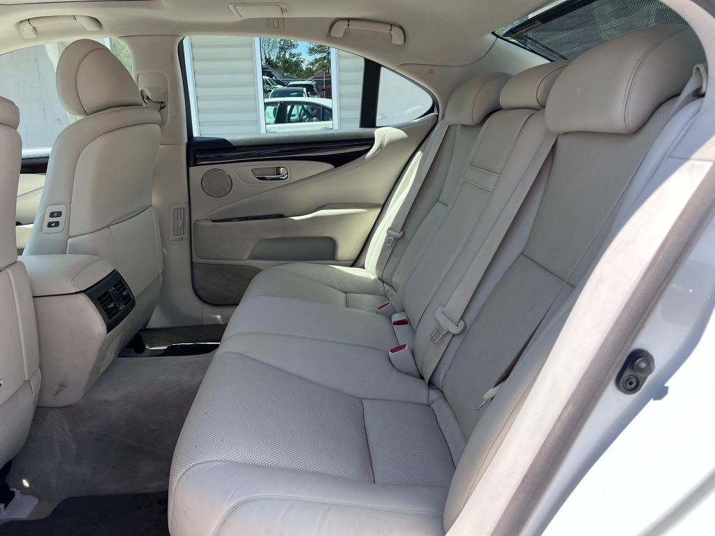 2007 Lexus LS 460 photo