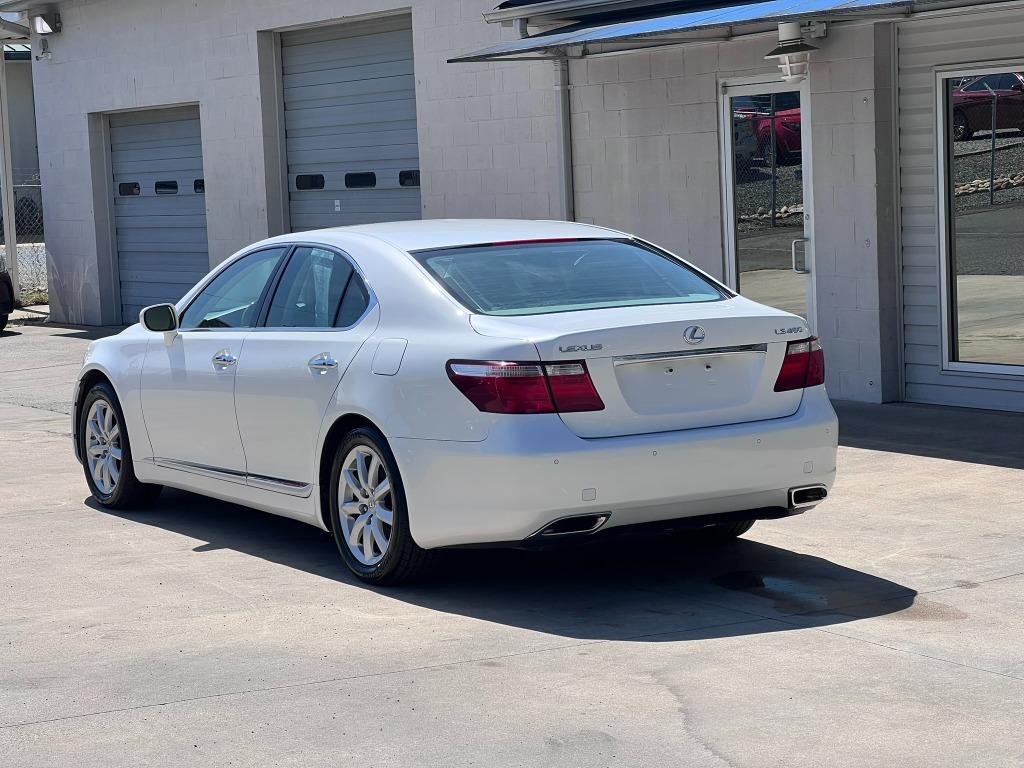 2007 Lexus LS 460 photo