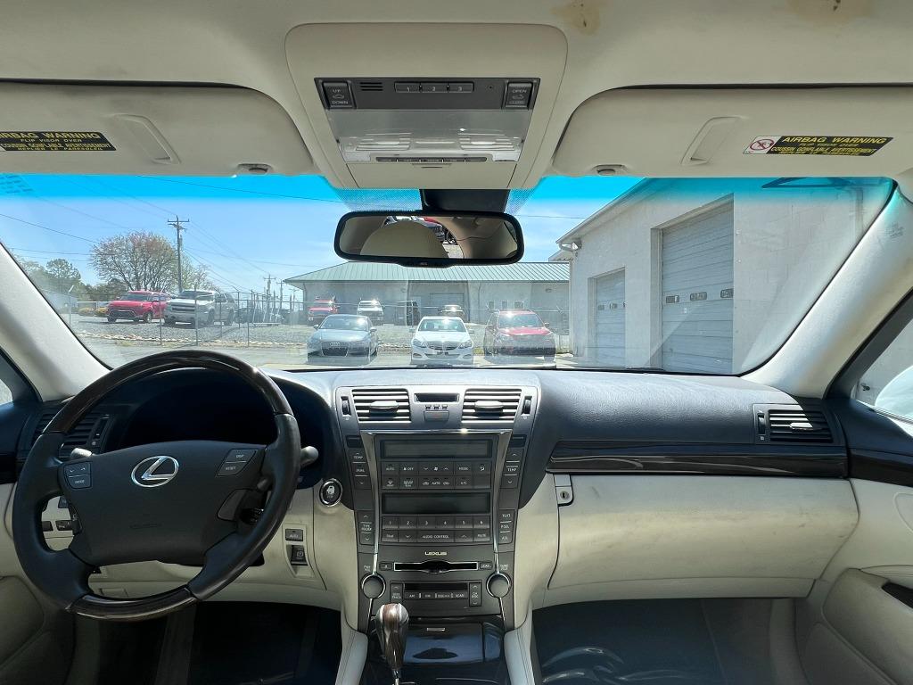 2007 Lexus LS 460 photo