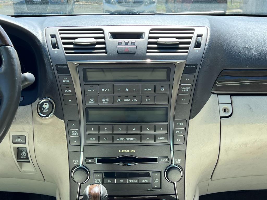 2007 Lexus LS 460 photo