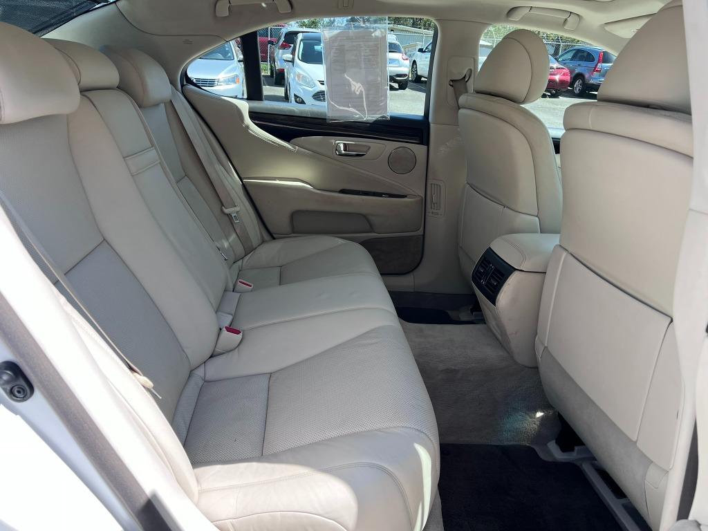 2007 Lexus LS 460 photo