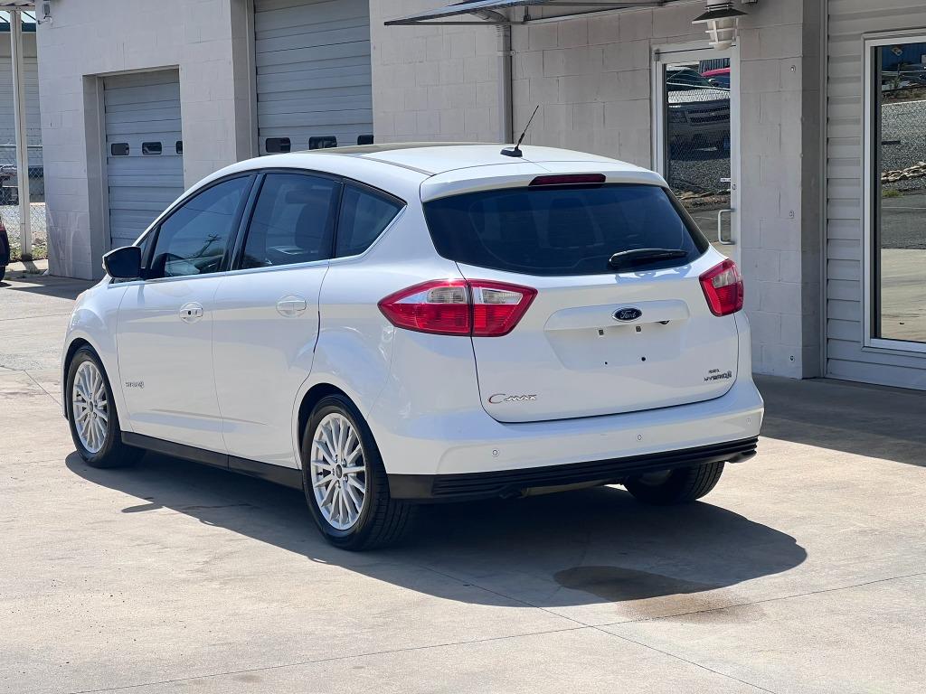 2013 Ford C-Max Hybrid SEL photo