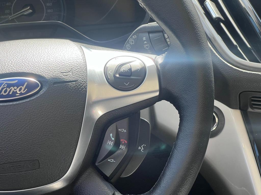 2013 Ford C-Max Hybrid SEL photo
