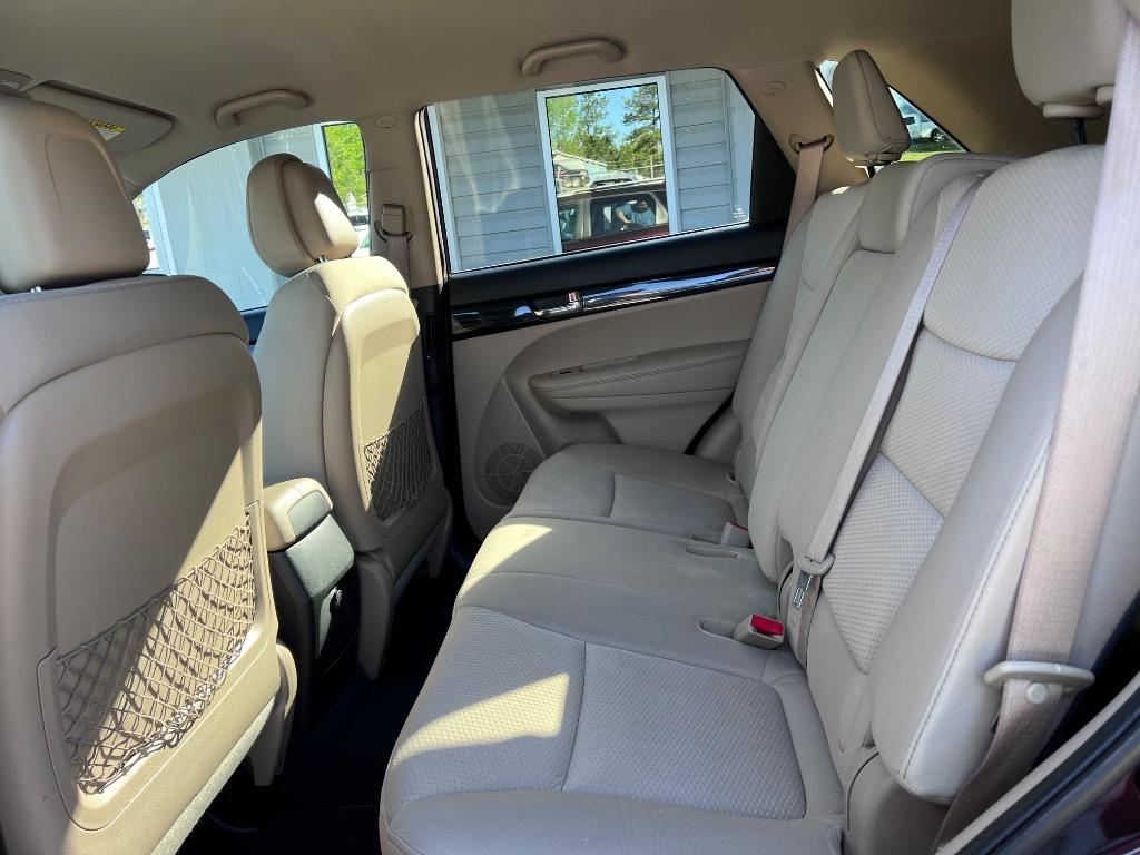 2011 Kia Sorento LX photo