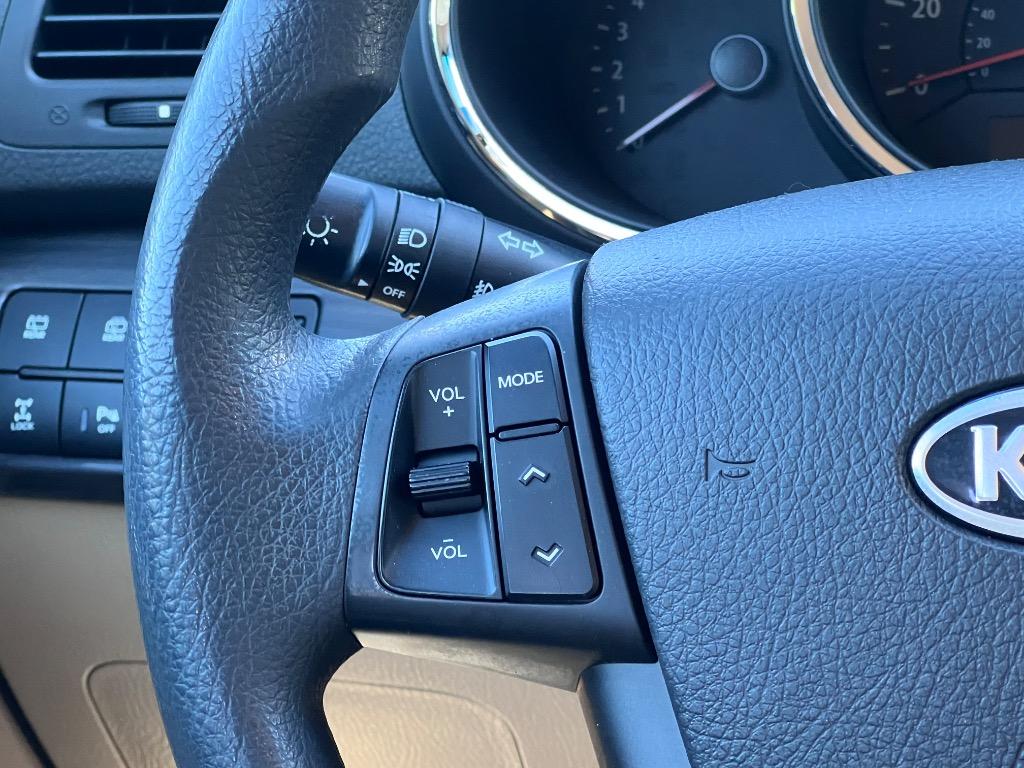 2011 Kia Sorento LX photo