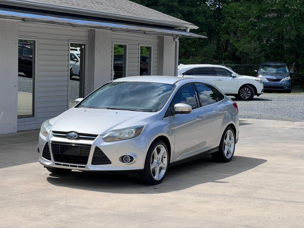 2012 Ford Focus Titanium photo
