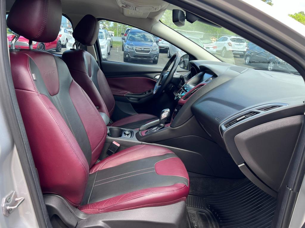 2012 Ford Focus Titanium photo