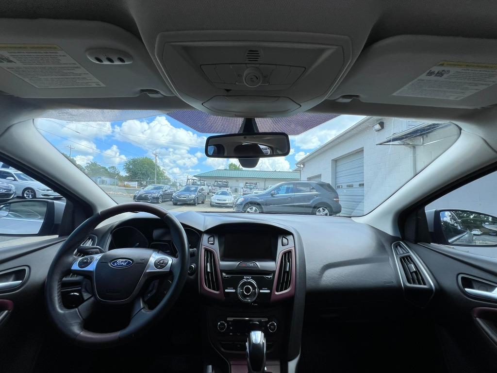2012 Ford Focus Titanium photo