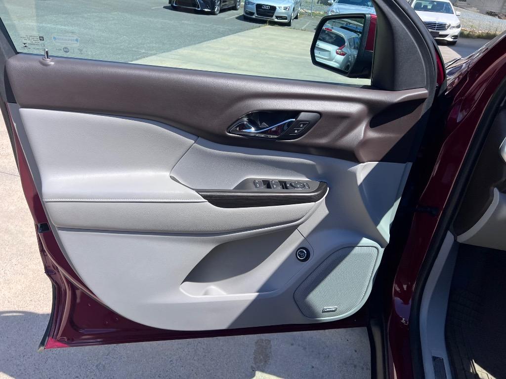 2018 GMC Acadia SLT1 photo