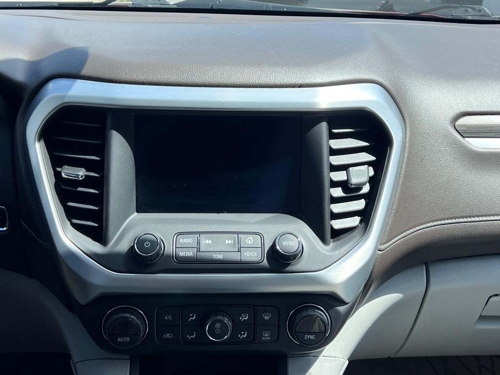 2018 GMC Acadia SLT1 photo