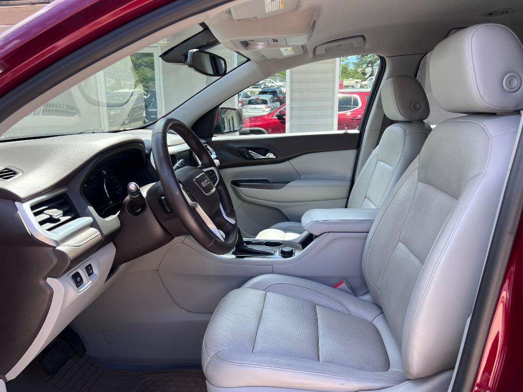 2018 GMC Acadia SLT1 photo