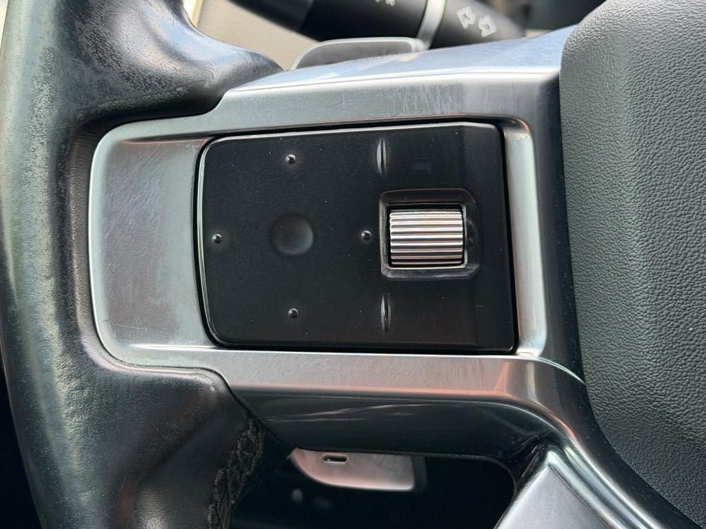 2022 Land Rover Discovery - $15,900