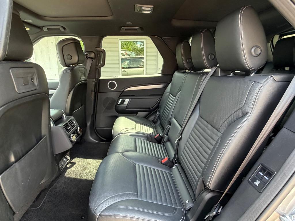 2022 Land Rover Discovery - $15,900