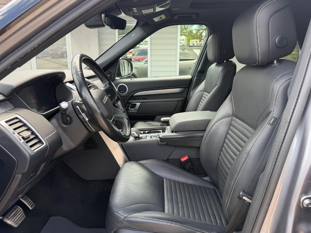 2022 Land Rover Discovery - $15,900