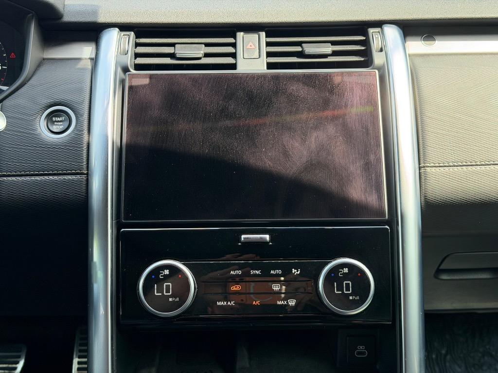 2022 Land Rover Discovery - $15,900