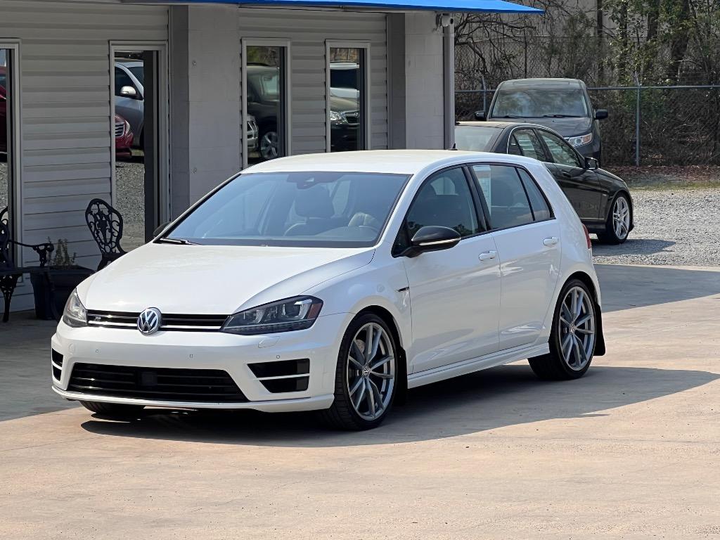 2017 Volkswagen Golf R 4-Door AWD with DCC and Navigation