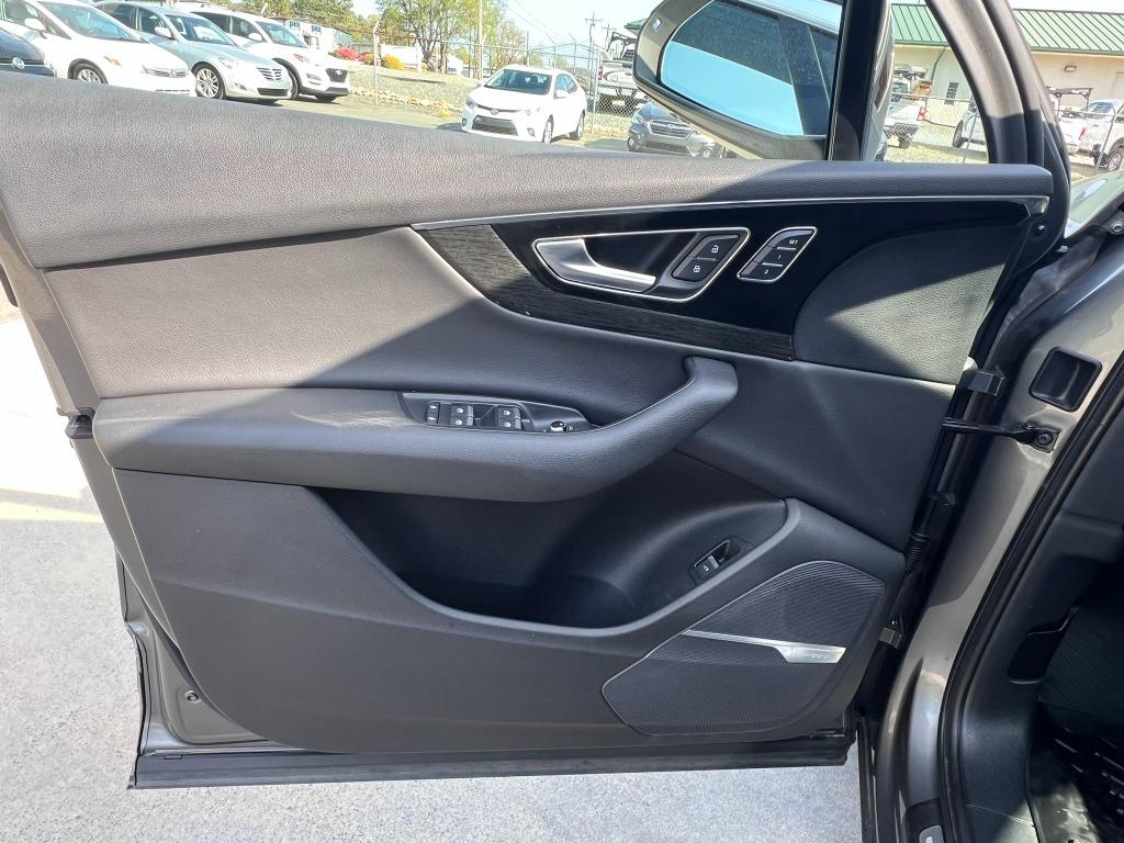 2017 Audi Q7 - $13,900