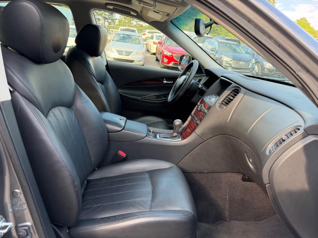 2017 INFINITI QX50 - $10,500