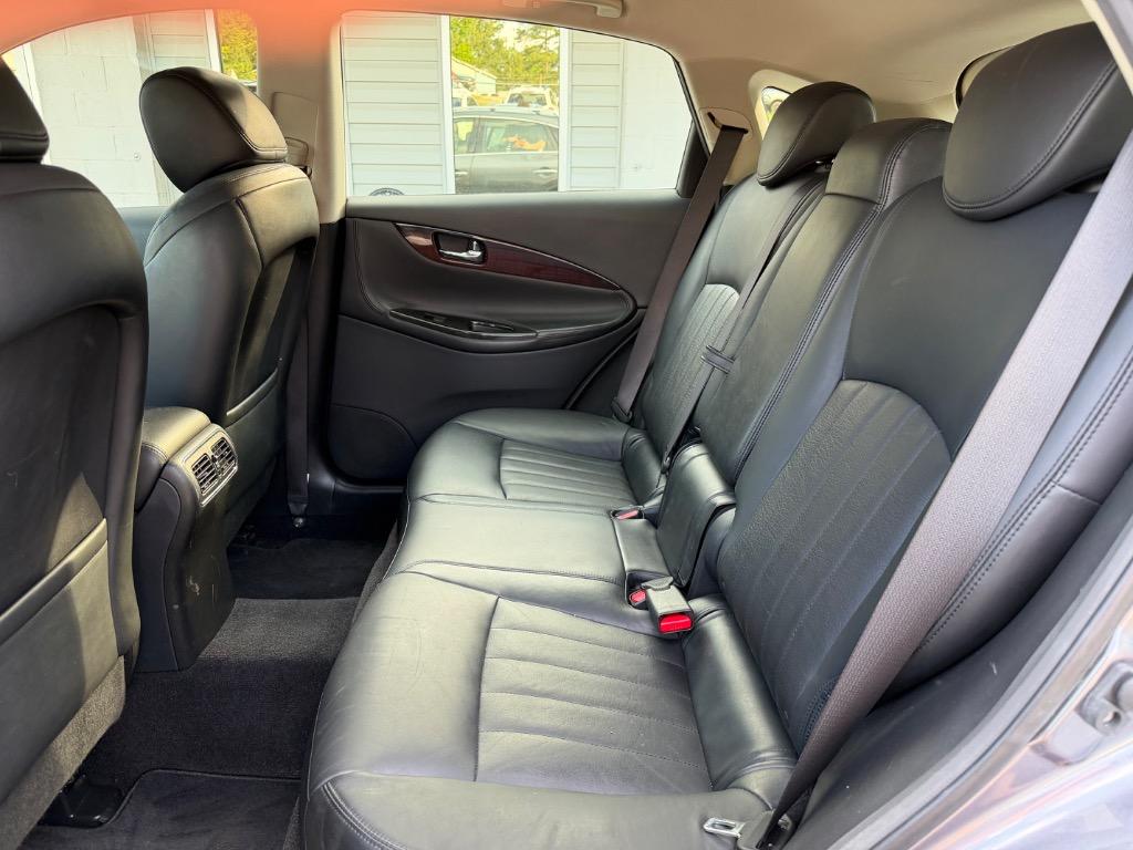 2017 INFINITI QX50 - $10,500