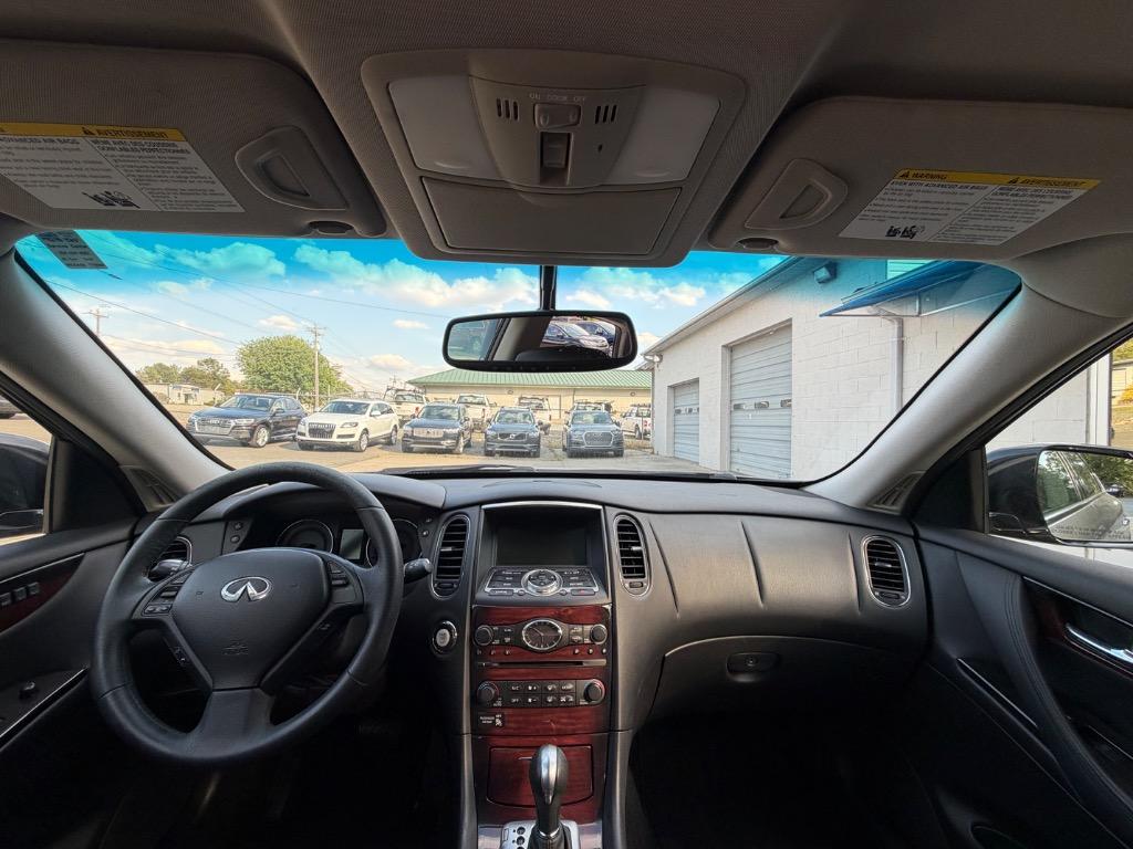 2017 INFINITI QX50 - $10,500
