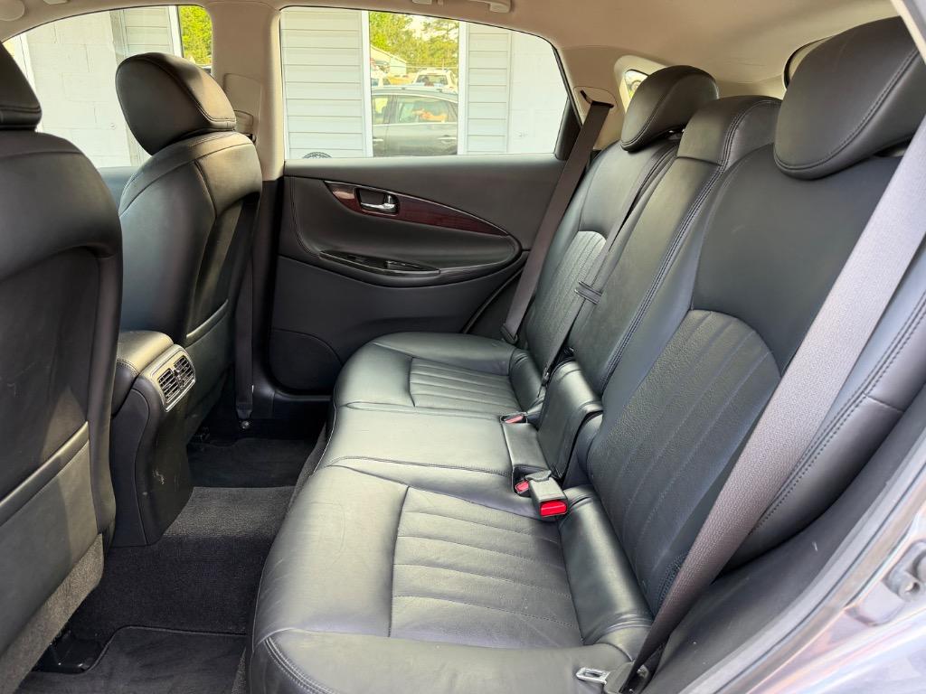 2017 INFINITI QX50 - $10,500