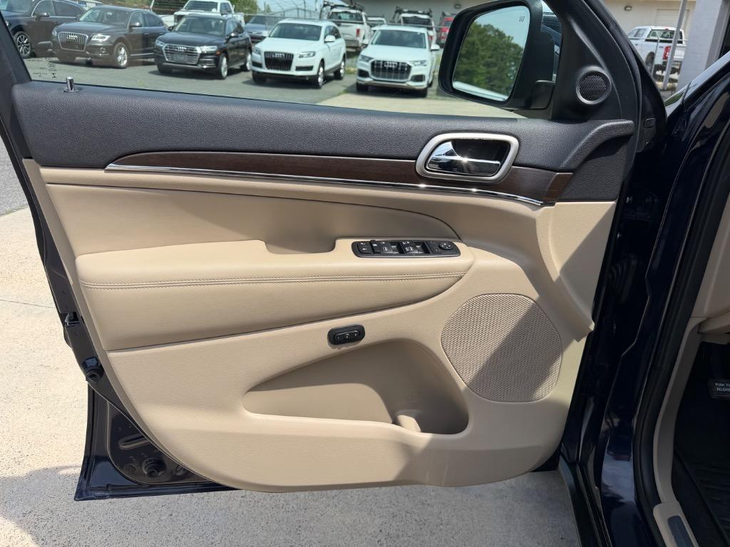 2017 Jeep Cherokee - $13,500