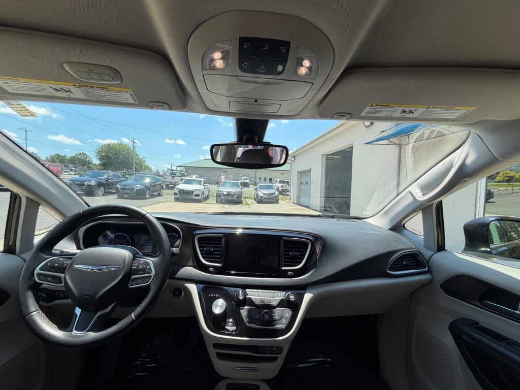 2017 Chrysler Pacifica - $12,700