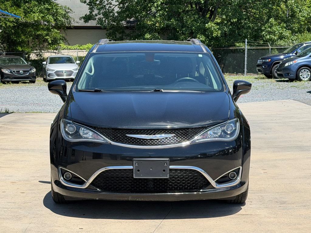 2017 Chrysler Pacifica - $12,700