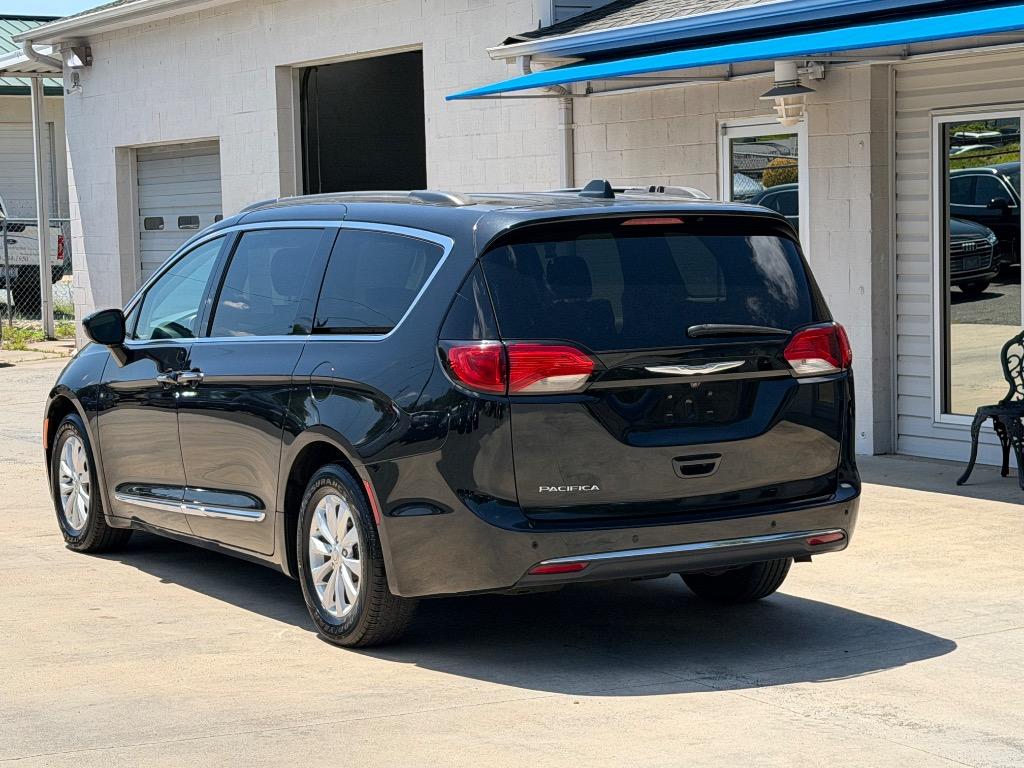 2017 Chrysler Pacifica - $12,700