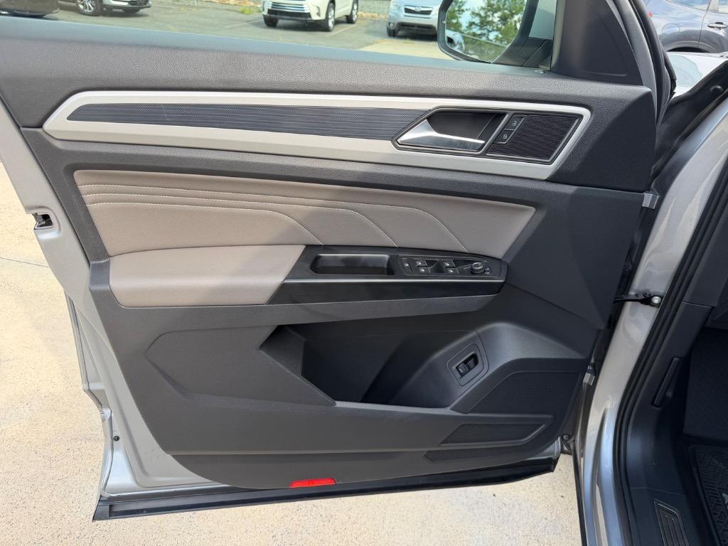 2021 Volkswagen Atlas - $19,942