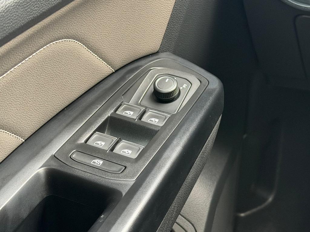 2021 Volkswagen Atlas - $19,942