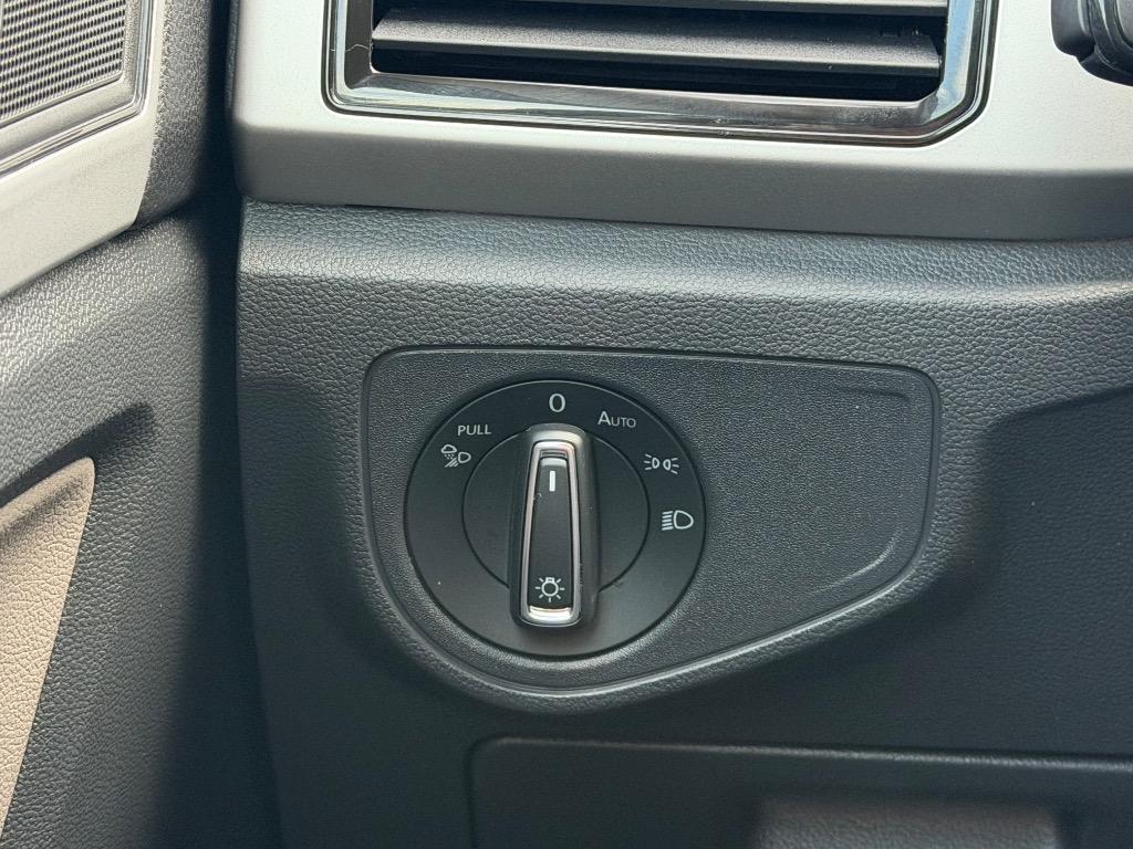2021 Volkswagen Atlas - $19,942