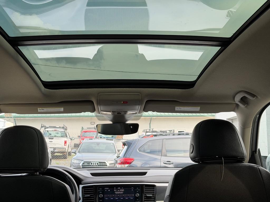 2021 Volkswagen Atlas - $19,942