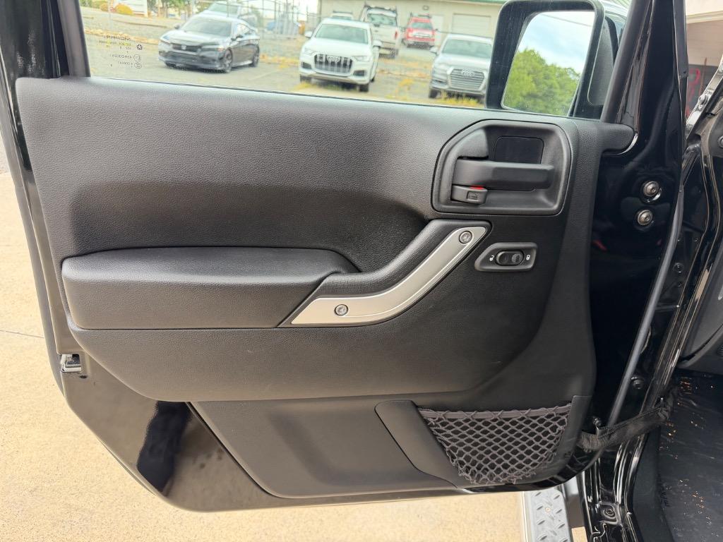2016 Jeep Wrangler - $15,500
