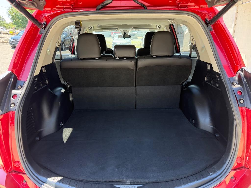 2017 Toyota RAV4 - $17,500
