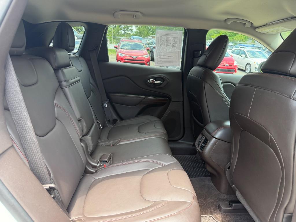 2014 Jeep Cherokee - $9,200
