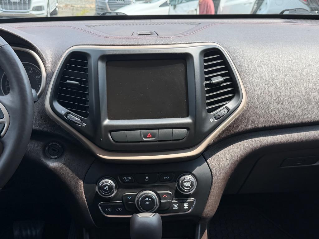 2014 Jeep Cherokee - $9,200