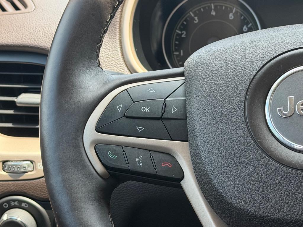 2014 Jeep Cherokee - $9,200