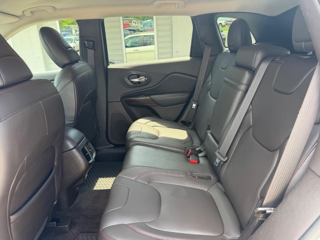 2014 Jeep Cherokee - $9,200