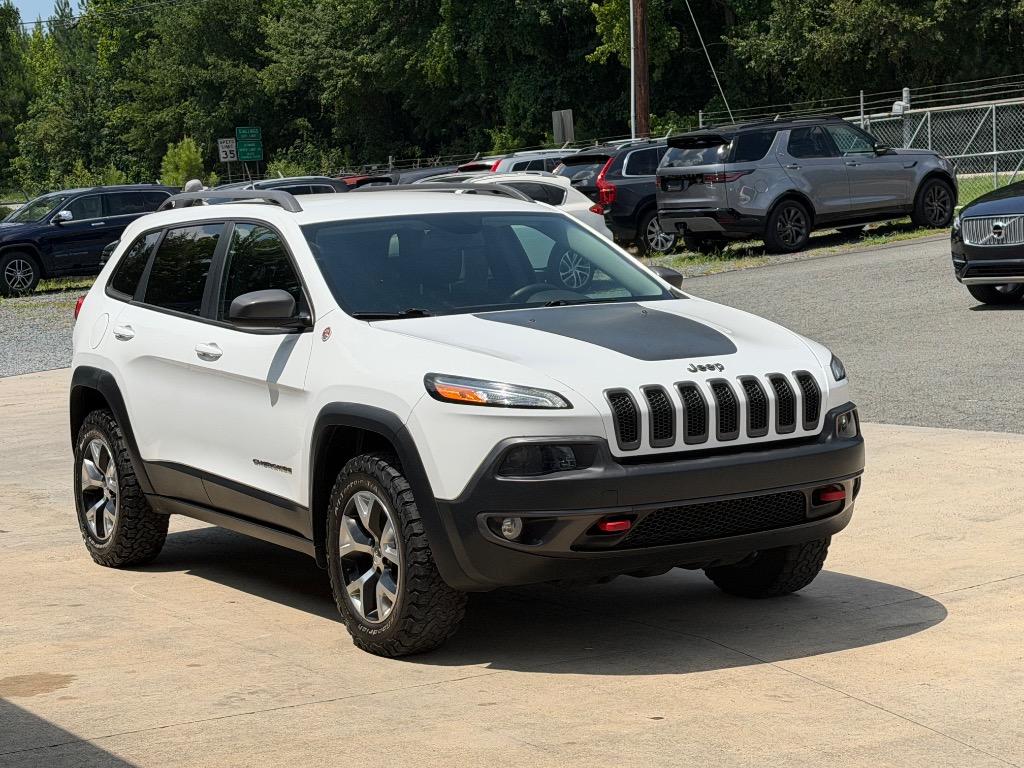 2014 Jeep Cherokee - $9,200