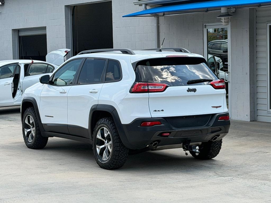 2014 Jeep Cherokee - $9,200